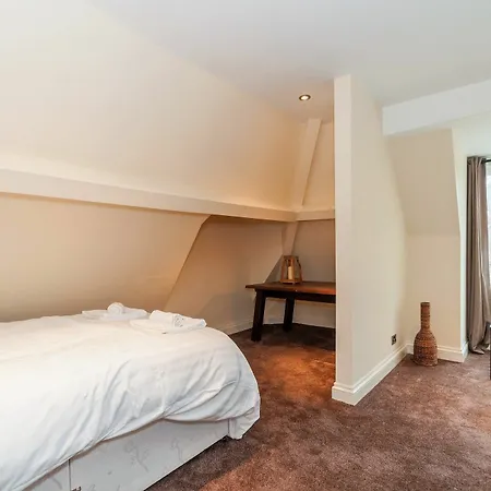 Apartment Tokyo Leeds (West Yorkshire)